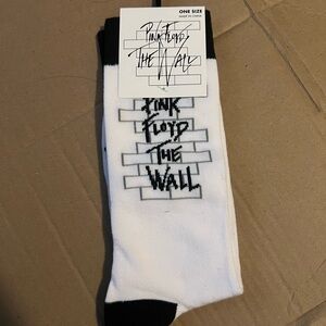 PINK FLOYD THE WALL CREW SOCKS OS NIP WHITE BLACK ROGER WATERS MUSIC UNISEX